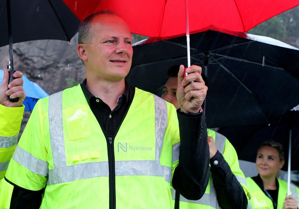 Samferdselsminister Ketil Solvik-Olsen på befaring ved Trysfjorden hvor ny bru skal bygges i forbindelse med ny E39 til Stavanger. nylig.