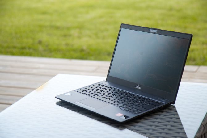 Fujitsu Lifebook U937.