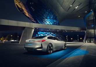 Selv om dette er en fremtidsvisjon, sier BMW at den er nært forestående.