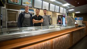HUNGRA ETTER SANDWICH: SUBWAY-kjeda var tydelegvis eit populært tilskot til handelsstanden i Sogndal.