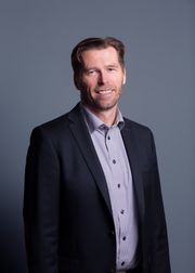 Terje Seljeseth til Stiftelsen Tinius.