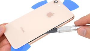 Knuser du baksiden av iPhone 8 kan det bli dyrt å reparere