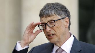 Medgrüder og tidligere toppsjef i Microsoft, Bill Gates, forklarte til Fox News i helgen at han har valgt å droppe Windows-telefonen til fordel for en Android-basert telefon. Det er ukjent hvilken.