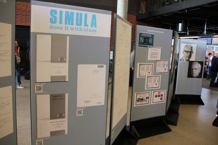 Utstillingen ved Institutt for informatikk, UiO, i forbindelse med 50-årsjubileet til Simula 67.