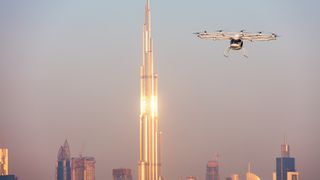 Her flyr Dubais første selvkjørende fly-taxi