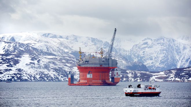 EU vil jobbe for å forby olje- og gassutvinning i Arktis