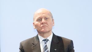 JorgenRostrup_SigveBrekke29.300x169.jpg