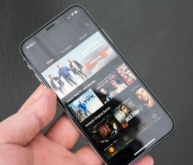 Alle de nye iPhone-modellene neste år vil ha iPhone X-«leppen» på toppen, ifølge KGI-analytikeren Ming-Chi Kuo.