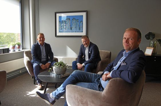 SAMMEN MED GODE KOLLEGAER: Her er Ped Edmund Mordt sammen med Attentur-kollegaene Bent André Norderhaug og Kjell Ove Loeshagen.
