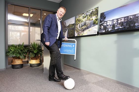 PÅ BANEN IGJEN: Per Edmund Mordt er på banen igjen som megler på Kolbotn!
