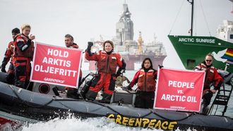 Greenpeace har demonstrert mot boringer i Barentshavet. Her demonstrerer de mot Statoils boring med riggen Songa Enabler.