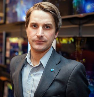 Finn Myrstad hos Forbrukerrådet mener at Telia og Telenor ikke oppfyller forutsetningene som skal til for å utnytte et smutthull i de europeiske reglene om nettnøytralitet.