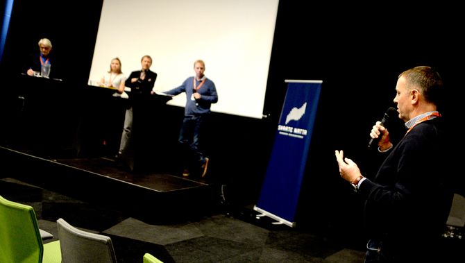 AN-redaktør Jan-Eirik Hanssen med skarp tilbakemelding til hvordan universitetet møtte kritikken.
