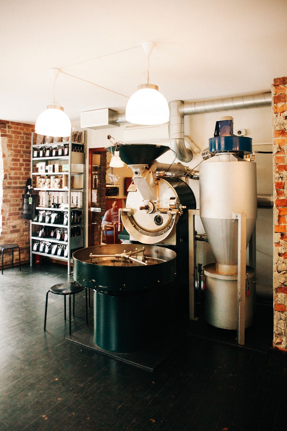 Den gamle kaffebrenneren får ikke bli med til Tøyengata, men får nytt liv et annet sted.