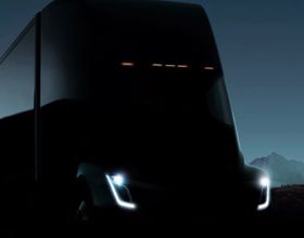 Teslas foreløpig siste teaserbilde for den nye trekkvogna.