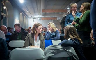 Organisasjons- og kommunikasjonsdirektør Sarah Willand i TV 2. .