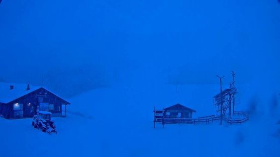 VINTERLEG: Òg i Sogn skisenter på Hafslo går det med snarleg opning. Blir det minusgrader i neste veke har dei planar om å fyra opp snøkanonene.
