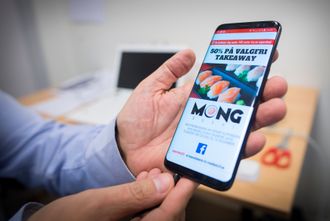 Med appen skal de sende ut pushvarsel på annonser og redaksjonelt innhold. Her er ett av flere eksempler.