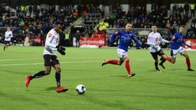 FINT DRIV: Chidi Nwakali var tilbake for Sogndal og gjorde ein god figur på midtbana. I andre omgang skåra han 5-2 og sikra kvalikplassen for Sogndal.