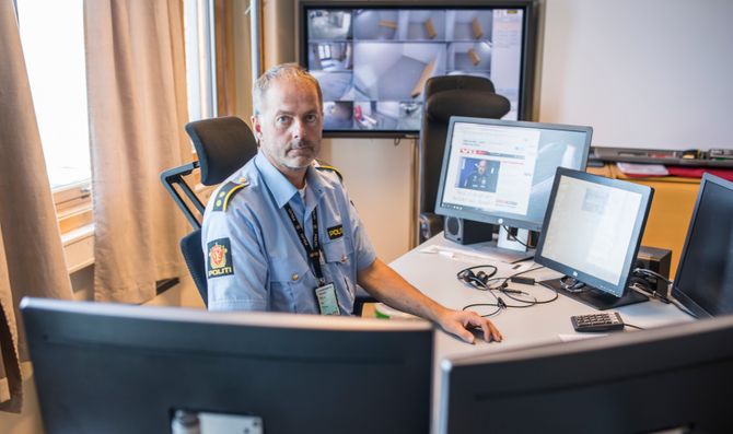 På minstelønn: Operasjonsleder Svein Erik Jakobsen i Finnmark har lang ansiennitet og ekstraansvar. Likevel ser han andre operasjonsledere – og operatører – passere ham på lønnsstigen.