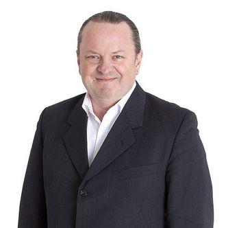 ARNE KRUMSVIK, snart Høyskolen Kristiania.