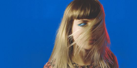 I VINDEN: Thea & The Wild har fått kritikarane til å leika med dei gode adjektiva, både i konsert- og platemeldingane. No kjem ho til Fresvik.