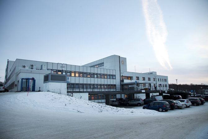 Det lille sykehuset i Kirkenes har tatt imot opp mot hundre flytninger om dagen for tuberkulosescreening. (Foto: Aurora Hannisdal)