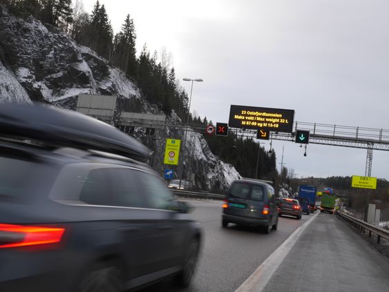 MYE KØ: Det oppstår my ekø hver dag på E6 for tiden, og mer blir det i helgen.