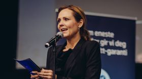 Kulturminister Linda Hofstad Helleland – her avbildet under åpningen av Telenorliga-sluttspillet på SpillExpo i 2016.
