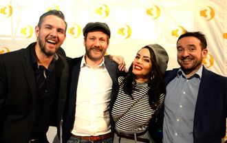 VÅRKLAR PÅ TV3, fra venstre: Programdirektør Andreas Bakka Hjertø, programleder og kjendiskokk Kjartan Skjelde, Paradise Hotel-general Triana Iglesias og MTG TV-sjef Morten Micalsen.