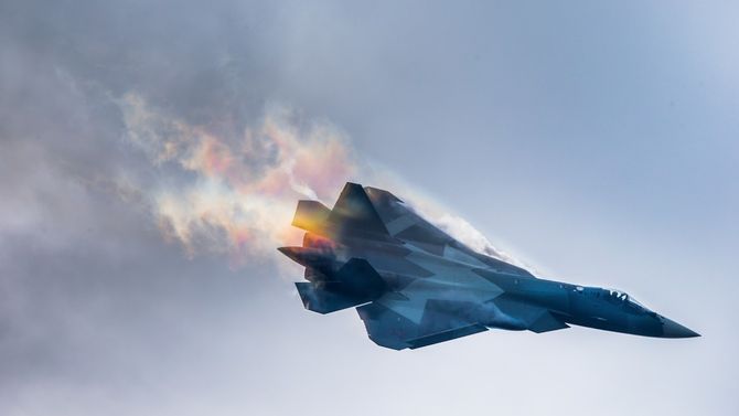Som de fleste andre kampflyprogram har også Su-57 måtte tåle en del forsinkelser.