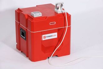 Hver modul har er 230 volt strømuttak integrert.