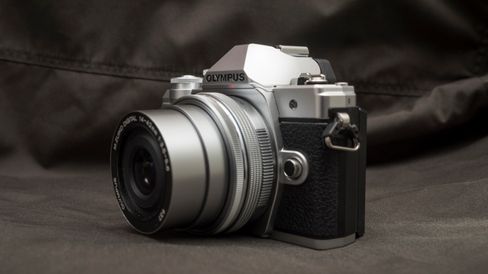 Du får valuta for pengene med E-M10 III, men Panasonic GX80 er et litt rimeligere alternativ med mye av de samme mulighetene.