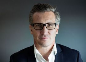 Bjørn Erik Thon, direktør i datatilsynet, sier det er tydelig at Gator AS har dårlig kontroll over hvor dataen fra klokkene sendes.