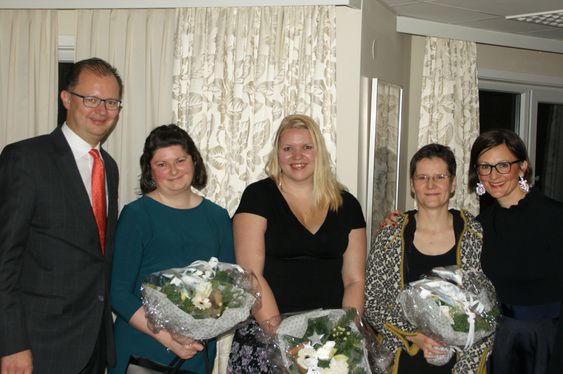TOK FAGBREV: Fra venstre: Hans E. Utne, Christine Fawcett, Astrid Krogstad, Anke Kern og Barbara Zanoni Utne.