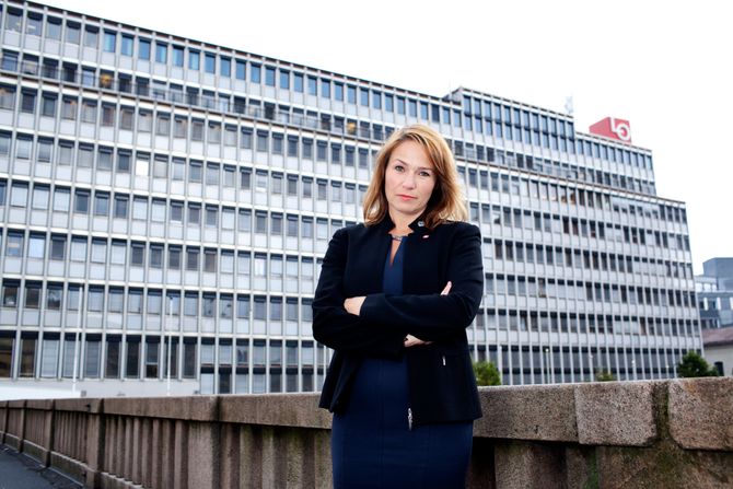 ENDRINGER: – Slik jeg leser uttalelsen, forteller den at Europeisk arbeidsliv har tatt inn over seg at arbeidsdirektivet har konkrete rammer for hva som er arbeid og hva som er fritid. Arbeidstakerne er i større grad vernet slik at de ikke skal jobbe seg i hjel, sier Trine Lise Sundnes, leder i LO-forbundet Handel og Kontor.