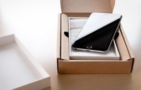 Hvis batteriet ditt er gammelt er det enkleste alternativet å få det byttet hos et autorisert verksted.