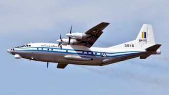 122 omkom da et slikt Y-8 fra flyvåpenet i Myanmar styrtet i sjøen 7. juni.
