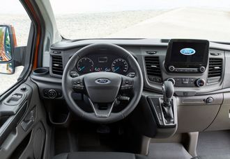 Førermiljøet med Sync 3 infortainment-system.