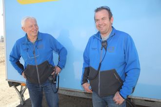 Jan Haugerud (t.v.) og Lars Dahle i Volvo Maskin har brukt to uker på å legge grunnforholdene til rette for Volvo Anleggsdager 2017.