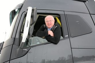 Nik´en Haugrønning har overlatt rattet i trygge hender.