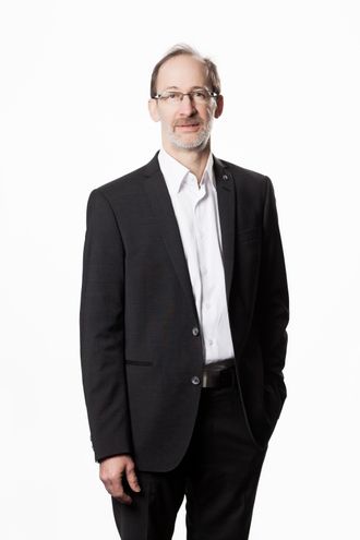 Volvo Trucks sikkerhetssjef Carl Johan Almqvist vil øke kunnskapen blant syklister om tunge kjøretøy.