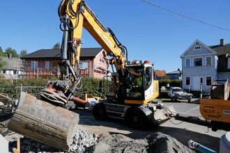 FÅR MED ALT: Rotasjonssensor på tiltrotator fanger opp skuffens posisjon i alle retninger uansett hvor mye man vender og vrir på den.