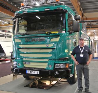 Paul Nilsson i DP Åkeri i Sverige er godt fornøyd med Allison-transmisjon, og han skal ha det når bedriftens andre lastebil skal skiftes ut også.