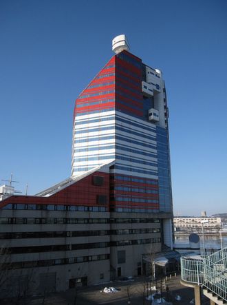 GÖTEBORG: Kontorbygget Lilla Bommen, på folkemunne omtalt som «Läppstiftet» (leppestiften) moderniseres av Veidekke.