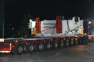Kolliet på lasteplanet veier 151 tonn og er 6,4 meter bredt.