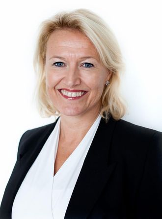 Ingrid Tjøsvold sier at Mesta ønsker å bedre konkurranseevnen, og at lønn- og regnskapsoppgaver derfor outsources.