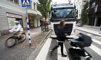 Volvo Trucks egen forskning viser at begrenset sikt er en av de fremste årsakene til ulykker mellom tunge kjøretøy og ubeskyttede trafikanter i Europa.