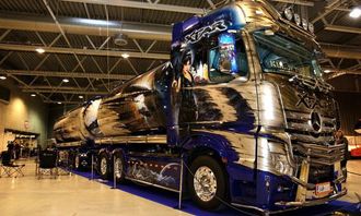 Denne Mercedesen med adresse Finland ble folkets favoritt under Scandinavian Truck Trophy 2012.