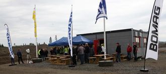 Hesselberg Maskin har eget demoopplegg på Hovinmoen like ved Gardermoen som strekker seg fra mai til september. Dette bildet er fra fredag 21. juni.